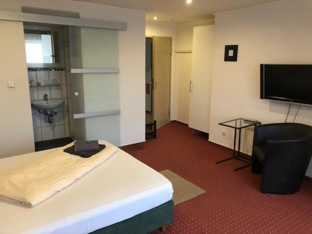 Hotel Saarland ليباخ المظهر الخارجي الصورة
