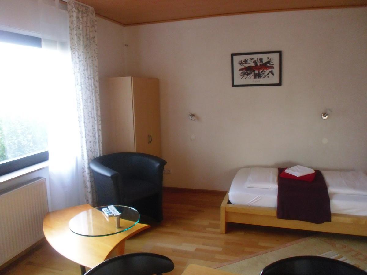 Hotel Saarland ليباخ الغرفة الصورة