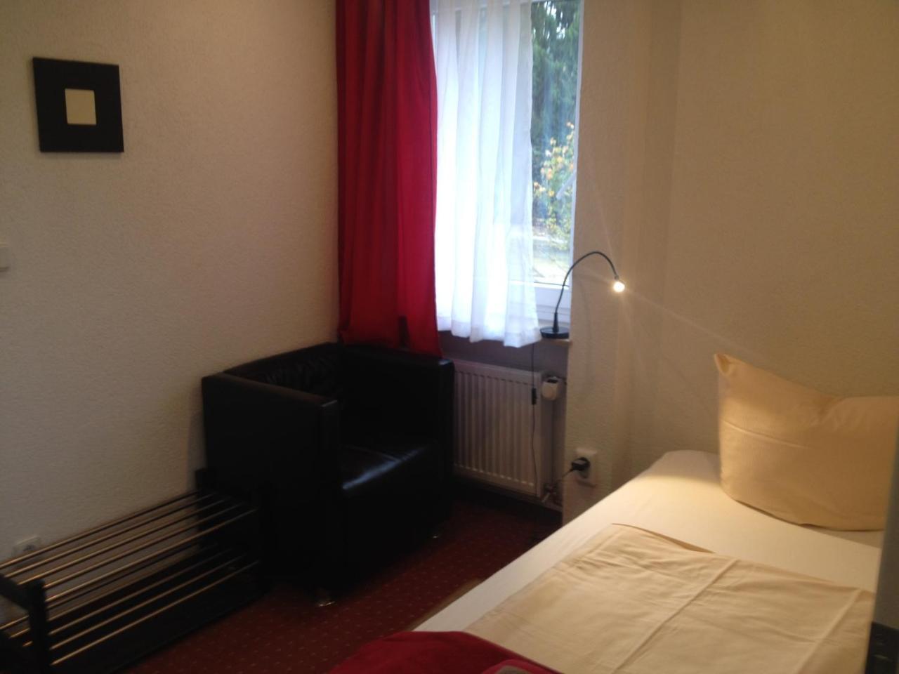 Hotel Saarland ليباخ المظهر الخارجي الصورة